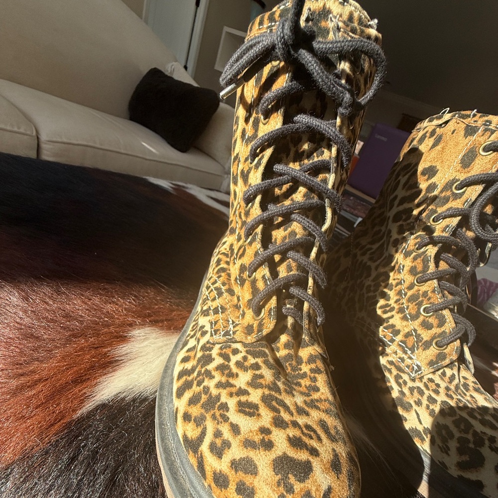 ARIZONA ANIMAL PRINT COMBAT BOOTS - SZ 7 - Picture 2 of 7